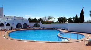 Martha's Holiday Home - Image 2