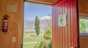 Mount Cook Station Shearers Quarters Lodge - Image 5