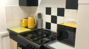 Little apartment 20 min from central London - Image 4