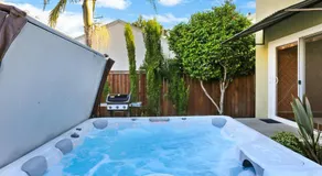 Beach Villa * Hot Tub * Steps to Beach - Image 3