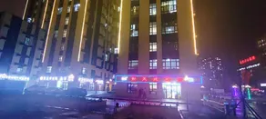 Zizaiju Loft Apartment Hotel - Image 2