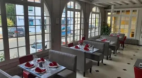 Hotel du Cheval Blanc - Image 3