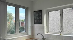 Dallas House - Easy links to LHR and London - Image 3