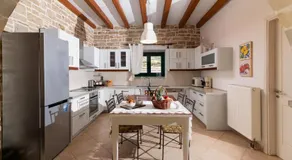Carob Villa - Image 2