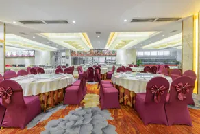 March Flower International Hotel - Image 4