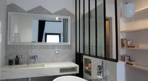 Jolie maison dans la forêt - Image 2
