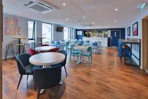 Travelodge Newquay Seafront - Image 2