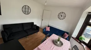 Cosy 4 Bedroom Birmingham - Image 3