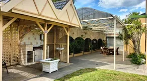12 mins to Mel Airport-Good Wood House - Image 5
