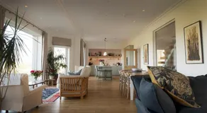 Farmhouse with Loch Views - Image 2