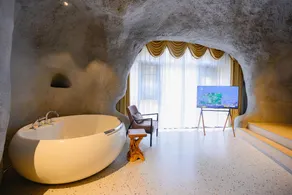 Qingjiang Bay · Three Gorges Giraffe Paradise Hotel - Image 5