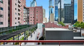 Exhibition Street Retreat - Central Stay with Parking - Image 5
