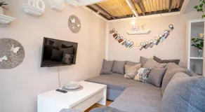 Cozy Modern Nest in the Heart of Vienna with Netflix - Image 2