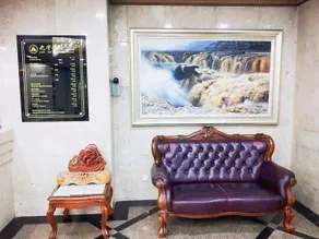 Shang Hai Jiu Yu Hotel - Image 1