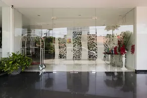 The Win Hotel Surabaya - Image 5