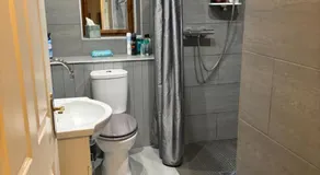 4 Castle Walk - Image 5
