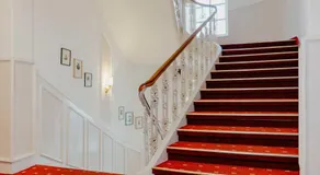 Hotel Hammer - Image 3