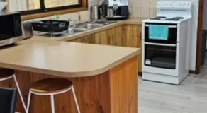 Portarlington Getaway Beach Views&Family Friendly - Image 3