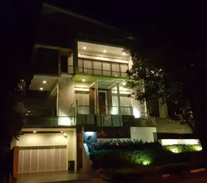 Villa DagoResor Kanata 7BR 45peop Private Infinity Pool & Roof Garden - Image 3