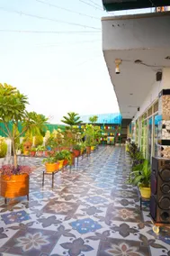 Hotel Red Apple Near Railway Station Chandigarh - Image 4