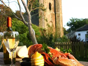 The Tower Inn - Image 2