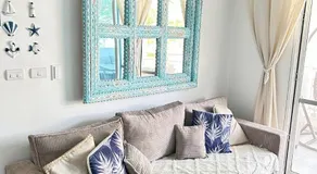 Atmospheric apartment with a beautiful view of the swimming pool - Image 2