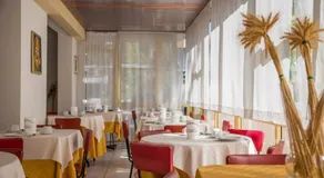 Hotel Meris - Image 2