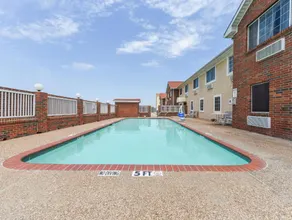 Super 8 by Wyndham Burleson Fort Worth Area - Image 3