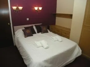 The Chainbridge Hotel - Image 2