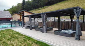 La Ferme de Rochesson, Jacuzzis & Piscine commune - Image 5