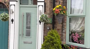 The Holly & Ivy - Image 3
