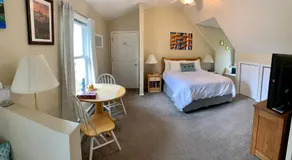 Fox Hollow Inn - Image 2