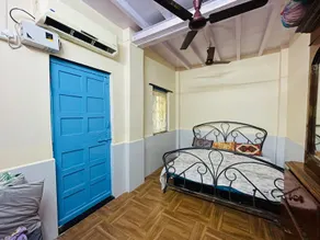 STAR HOLIDAYS - Image 2