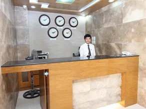 Crown Regency Courtyard Hotel - Image 3