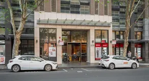 Heart of Melbourne CBD - 2BR I 1BH I Office Space I Free Parking - Image 5