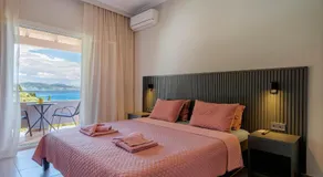 Kaminaki Seaview Apartments - Image 2