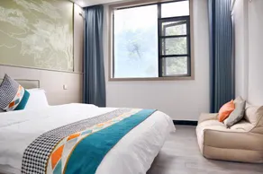 Guiyang Quanhu Theme Hotel - Image 2