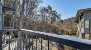 Warm Thredbo Chalet with Garage & Easy Ski Access - Image 4