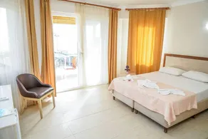 Aloria Garden Hotel - Image 2
