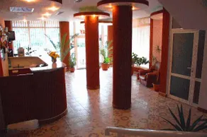 Hotel Holiday - Image 3