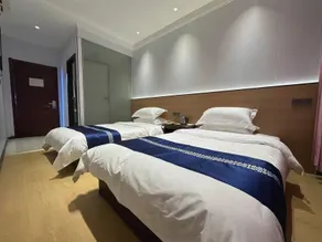 Friendship Hotel - Image 2