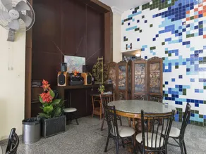 Lodge 61 Hotel - Image 4