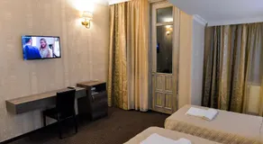 Hotel Old Town - Image 2