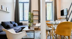Bright 3-bedroom 2-bathroom flat. - Image 2
