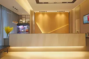Home Inn Style Golden Chengdu Panda Base Zoo Metro Station - Image 4