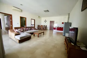La Residence suites - Image 4