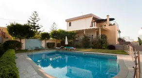 Armilides Luxury 3 bedroom maisonette - Image 3