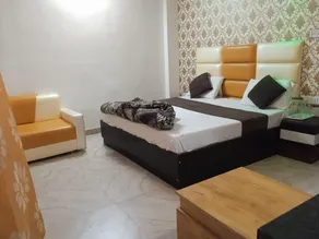 Three minute walking distance from Katra  Railway - Image 2