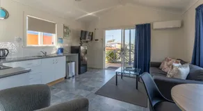 Greens Beach Caravan Park - Image 2