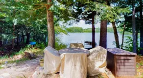 The Three Cornered Pond Retreat - Image 5